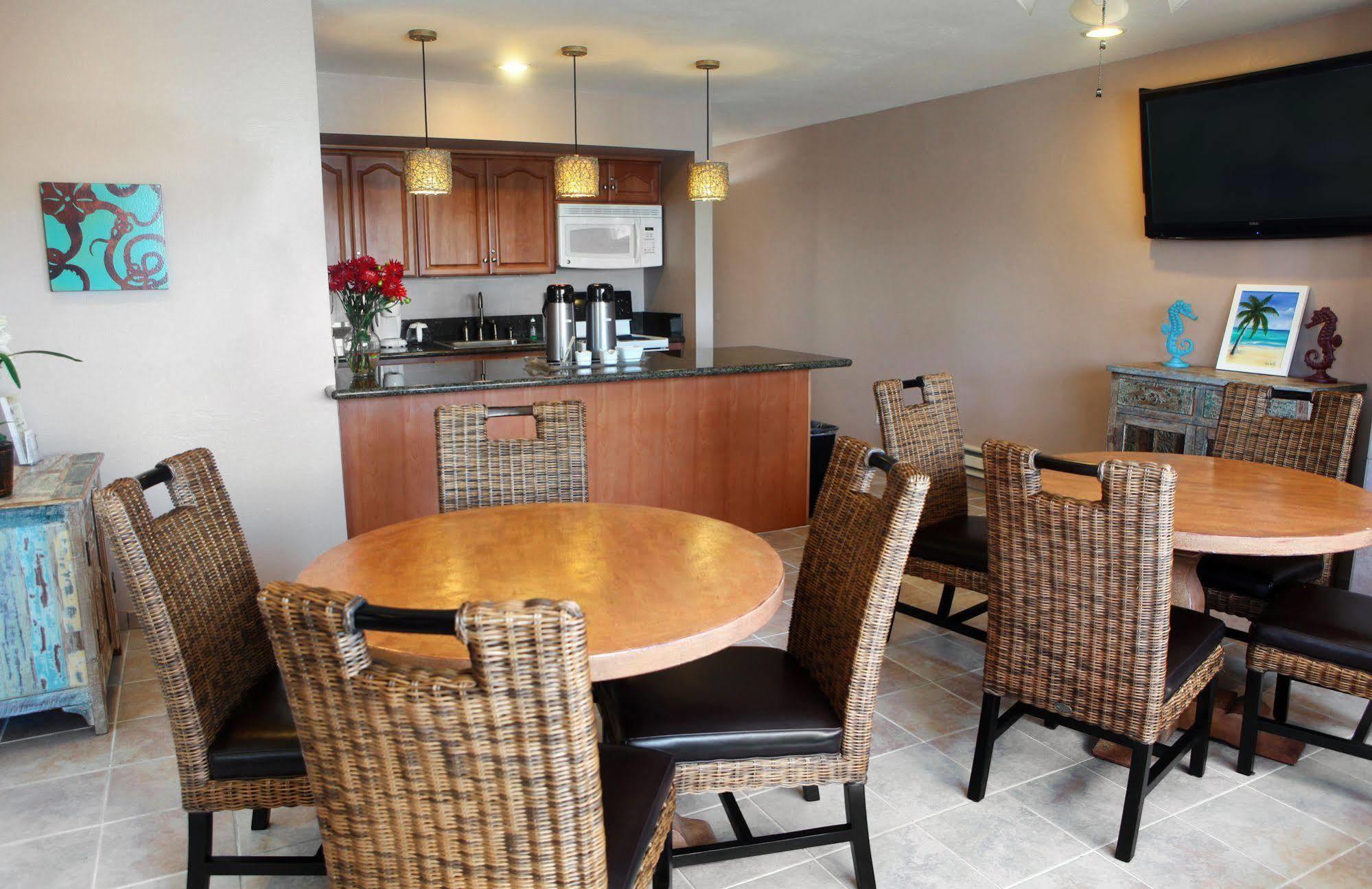 San Clemente Cove Resort Bagian luar foto
